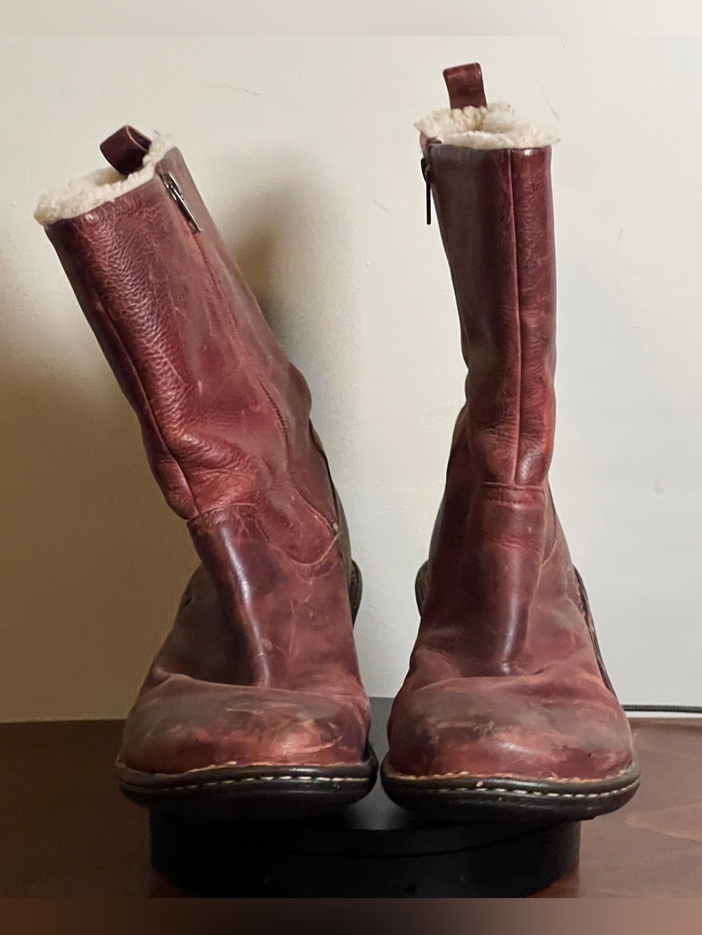 Ugg Hartley Mid-Calf Leather Sheepskin Shearling Lined Wedge Boots - US 12 - Picture 7 of 13
